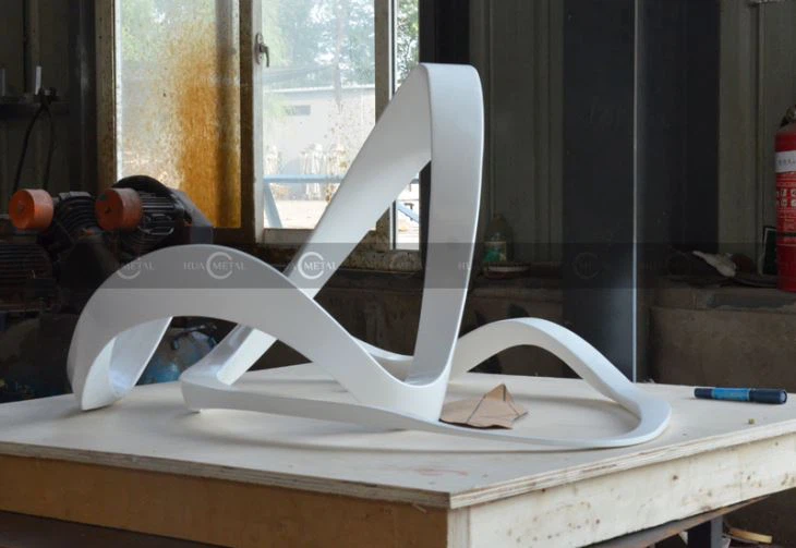 3D-printed-model-of-stainless-steel-urban-sculpture-statue